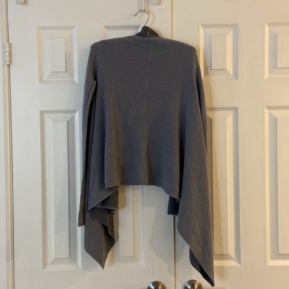 Lululemon Wrap sweater - Picture 2 of 3